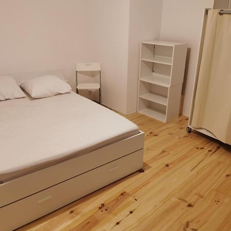 Joli Appartement Au Coeur Du Village Lorgues Esterno foto