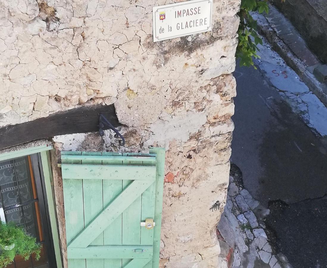 Joli Appartement Au Coeur Du Village Lorgues Esterno foto